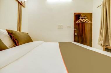 OYO 1049 Hotel SHRI SAI RESIDENCY