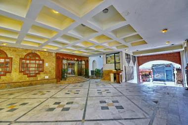 OYO 8412 Hotel Maharani Prime