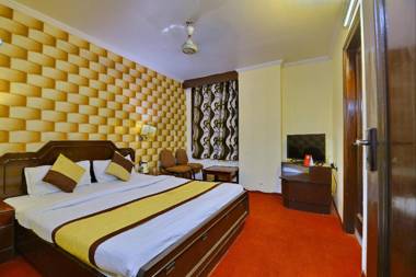 OYO 8412 Hotel Maharani Prime