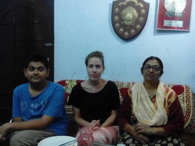 Nadya Homestay For Female & family