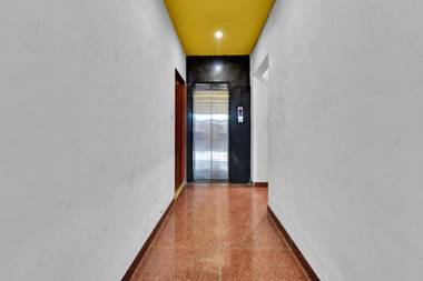 OYO 82292 Hotel Airport Sky Inn