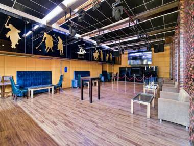 Hotel Polo Inn And Suites