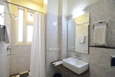 Sapphire World Hotel-Inn91