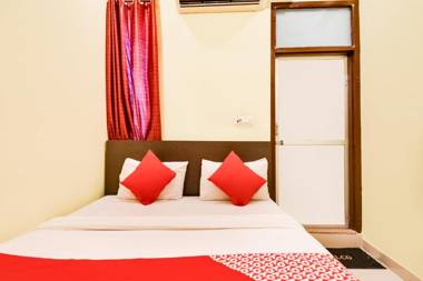 OYO 37375 Hotel Govindam Palaza