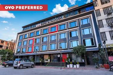 OYO Townhouse 051 Lal Kothi