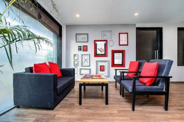 OYO Townhouse 051 Lal Kothi