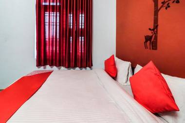 OYO 24228 Hotel Hans