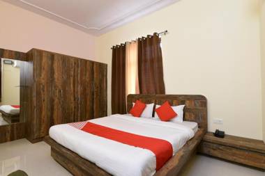 OYO Flagship 35995 Hotel Orient Dev Palace