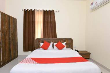 OYO Flagship 35995 Hotel Orient Dev Palace