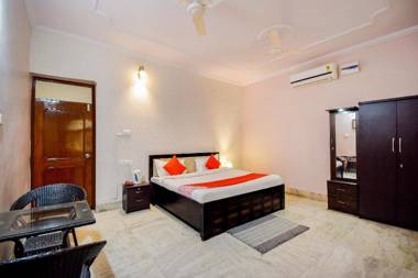 OYO 65667 The Nandini's Guest House