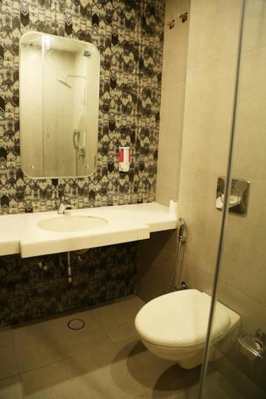 Hotel Ratangarh Palace