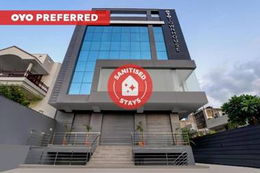 OYO Townhouse 207 Hotel Downtown My Stay