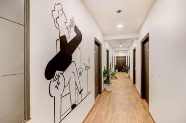 OYO Townhouse 207 Hotel Downtown My Stay