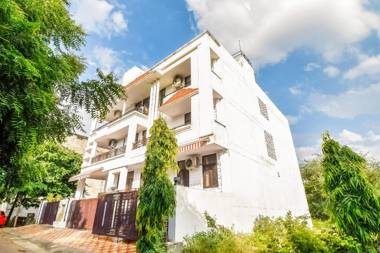 Collection O 62201 Jagsheelaanchal splendid Studio