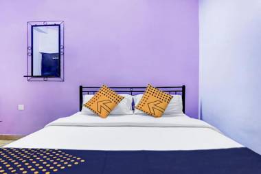 SPOT ON 39561 Hotel Deep