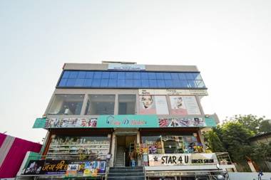 OYO Flagship 65384 Hotel Jaipur Crown