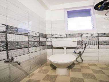 OYO 69559 Hotel New Mahesh Inn