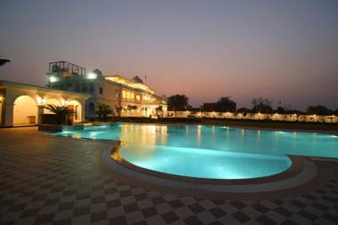 Umaid Farm Resort- A Legancy Vintage Stay In Jaipur