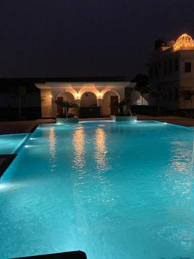 Umaid Farm Resort- A Legancy Vintage Stay In Jaipur