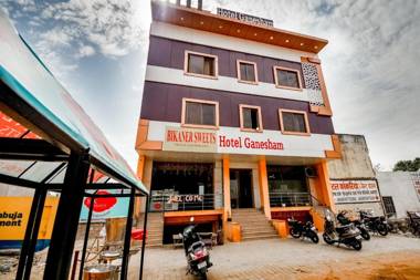 OYO Flagship 71491 Hotel Shri Ganesham