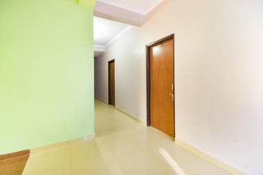 OYO 70751 Castle Komal