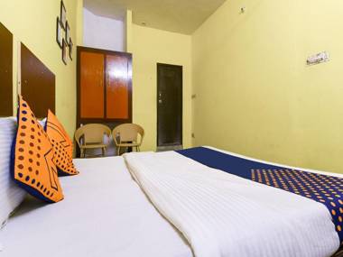 SPOT ON 73995 Hotel Art Mahal