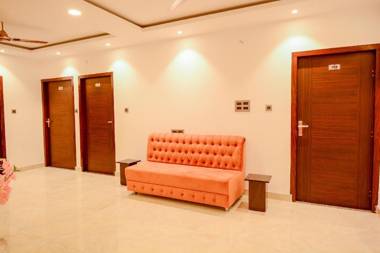 Hotel Grand Lotus Inn