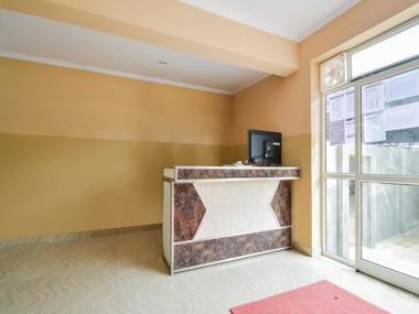 OYO 75136 Hotel Krishna