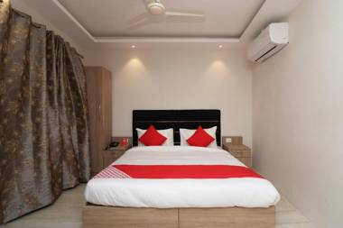 SPOT ON 71859 Hotel Mahalaxmi