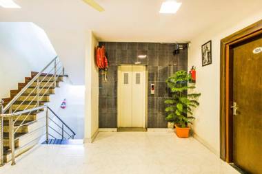 FabHotel Airport Residency Near Airport Terminal - Fully Vaccinated Staff