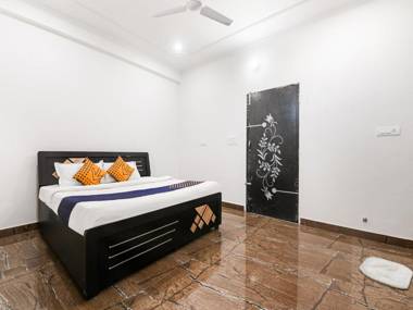 SPOT ON 76532 Jain Guest House