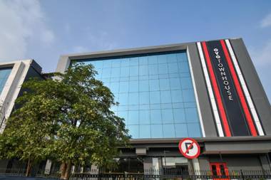 OYO Townhouse 596 Hotel KG Estate