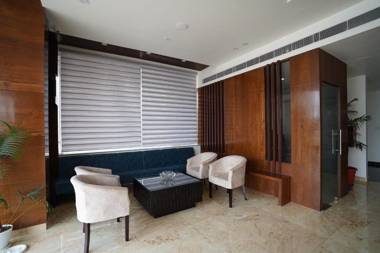 Hotel Regal By Rhytham