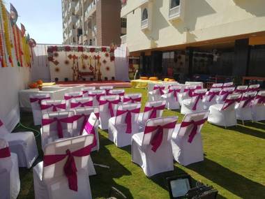 Hotel Grand Lotus Inn