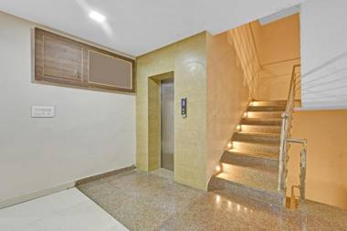 Collection O 87118 Hotel Gulab Villa