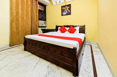 OYO 78973 Lucky Guest House