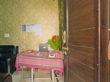 OYO 78973 Lucky Guest House