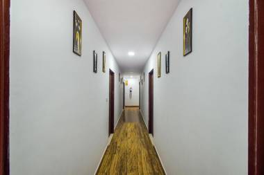 Collection O 23492 Hotel Hari shankar