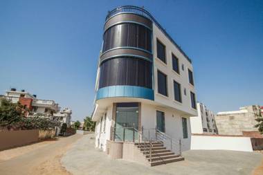 OYO 35787 Hotel Lotus