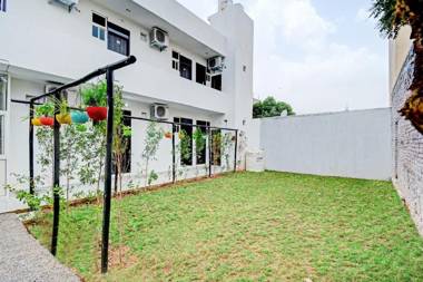 SPOT ON 81000 Hotel Shanti Palace