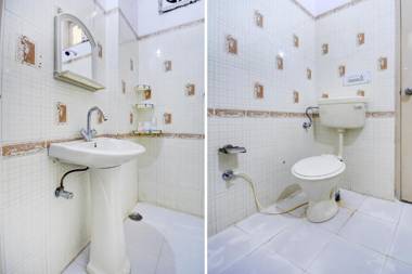 Collection O 81083 Hotel Pav