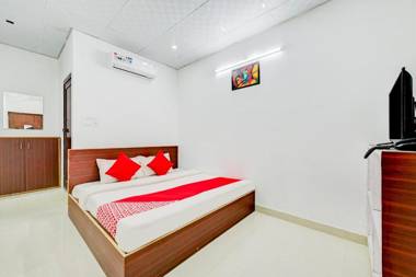 OYO 80925 Mansa Hotel