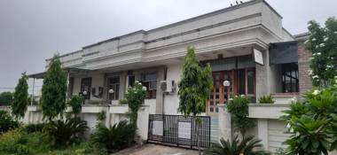 Janki Chandra - Homestay & PG