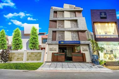FabHotel Royal GM Plaza