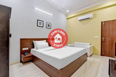 OYO Collection O 83225 Hotel Shri Ganesh