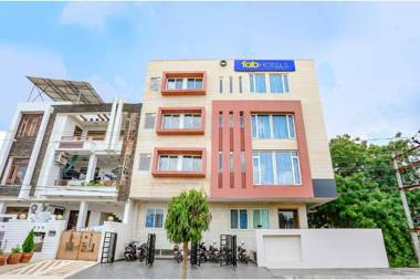 FabHotel Shiv Rachna