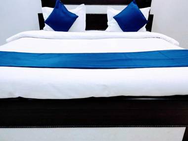 OYO 83684 The Nine Hotel Mansarovar