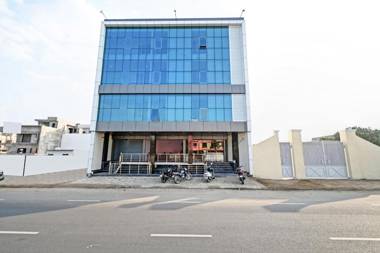 Townhouse 784 Hotel Sarvika Mansarovar