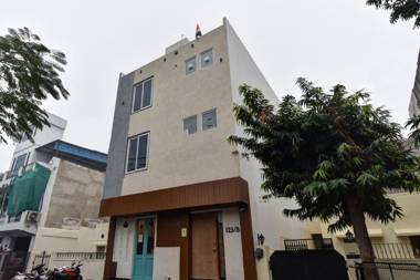 OYO 85258 Blooming Beds prime