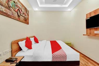 OYO 85258 Blooming Beds prime